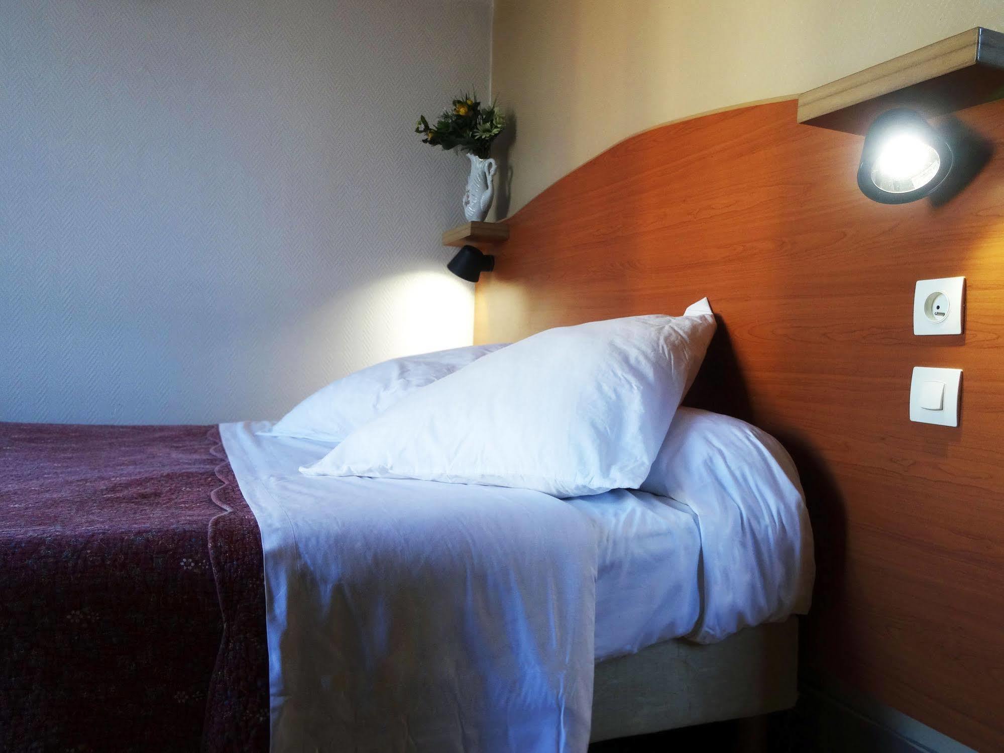 Hotel Ermitage Paris Eksteriør billede A room at the hotel